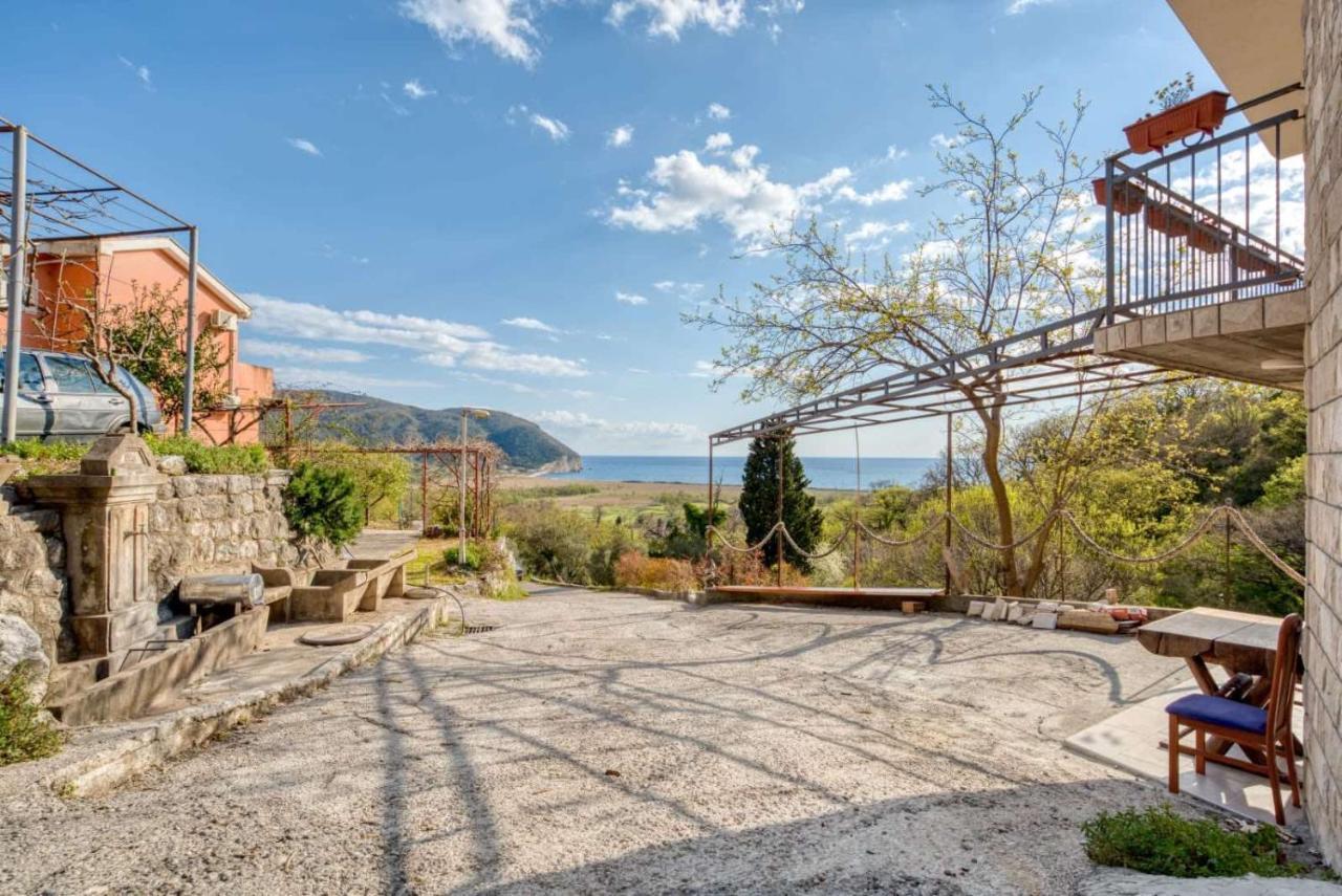 شقة Savovic_Lux Petrovac المظهر الخارجي الصورة